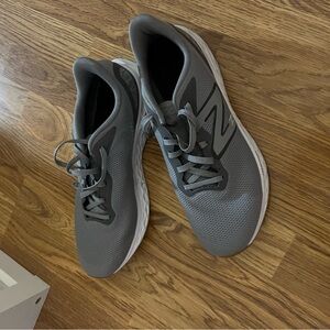 New balance sneakers - men’s size 12